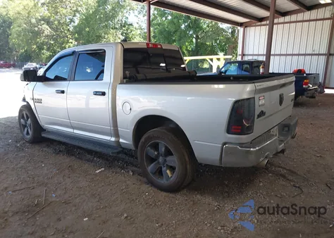 2017 Ram 1500 Big Horn 4X4 5'7 Box z USA, uszkodzony, nr VIN 1C6RR7LT2HS750387